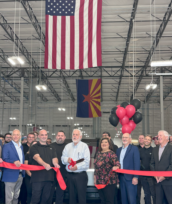 Tesla-Glendale-Opening.png