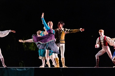 dancers