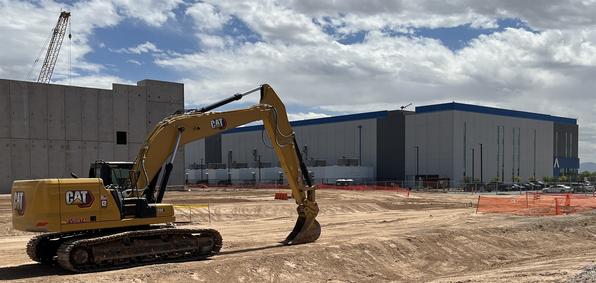 Aligned Data Centers Breaks Ground on Phx-13 Facility | City of